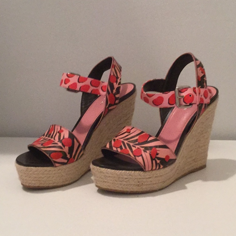 Louis Vuitton pink printed monogram canvas wedges